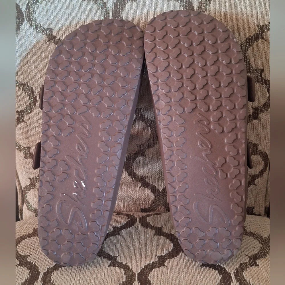 Skechers Brown Plum Slide Sandals with Gold Buckles Arch Fit Cali Breeze Size 8 - Picture 2 of 9